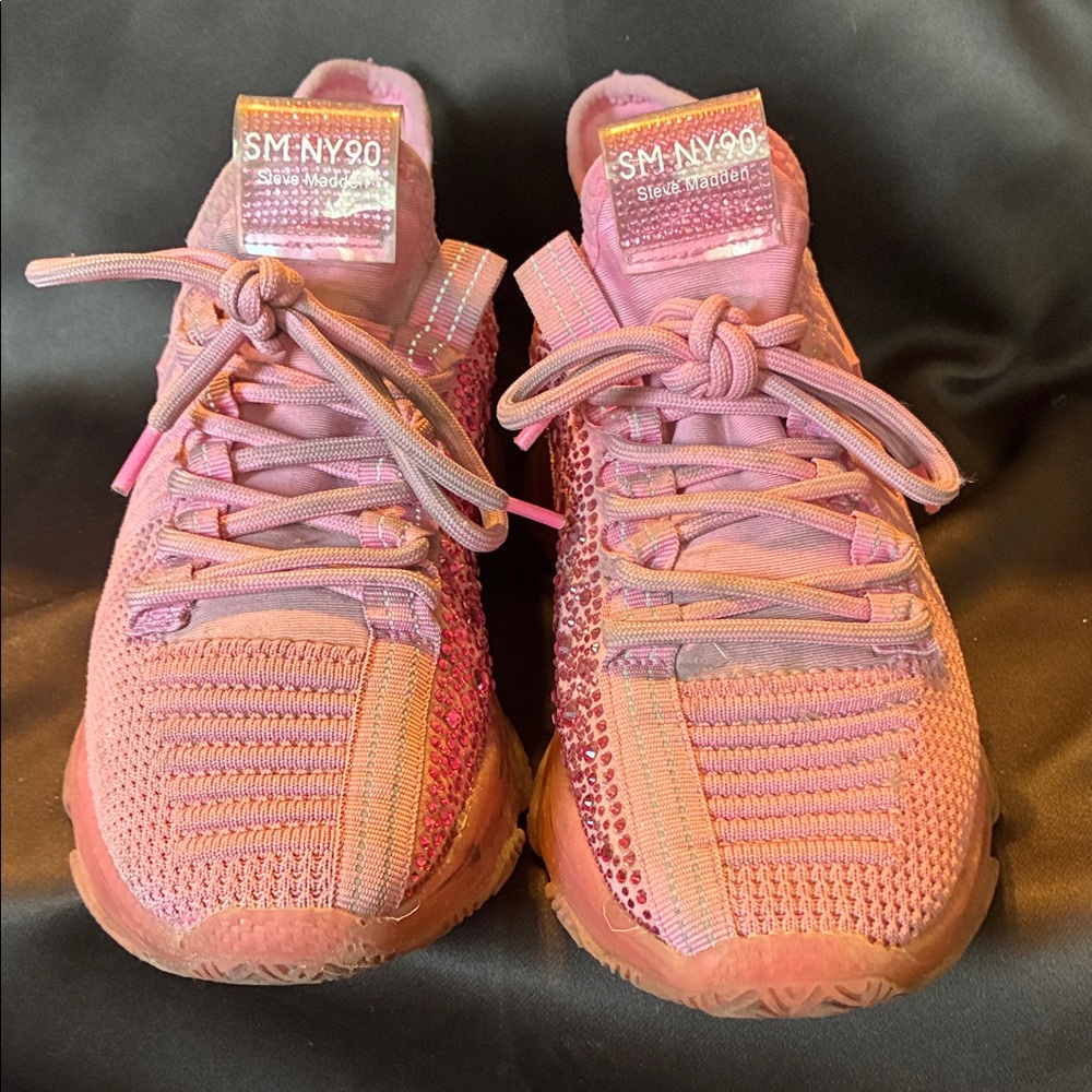 Steve Madden Mauve Knit Sneakers